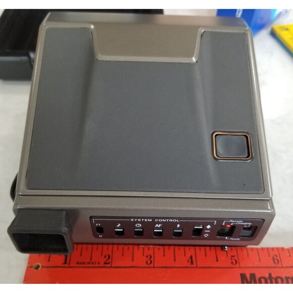 Polaroid Spectra system instant camera with 2 film packs sealed vintage camera - Picture 5 of 11